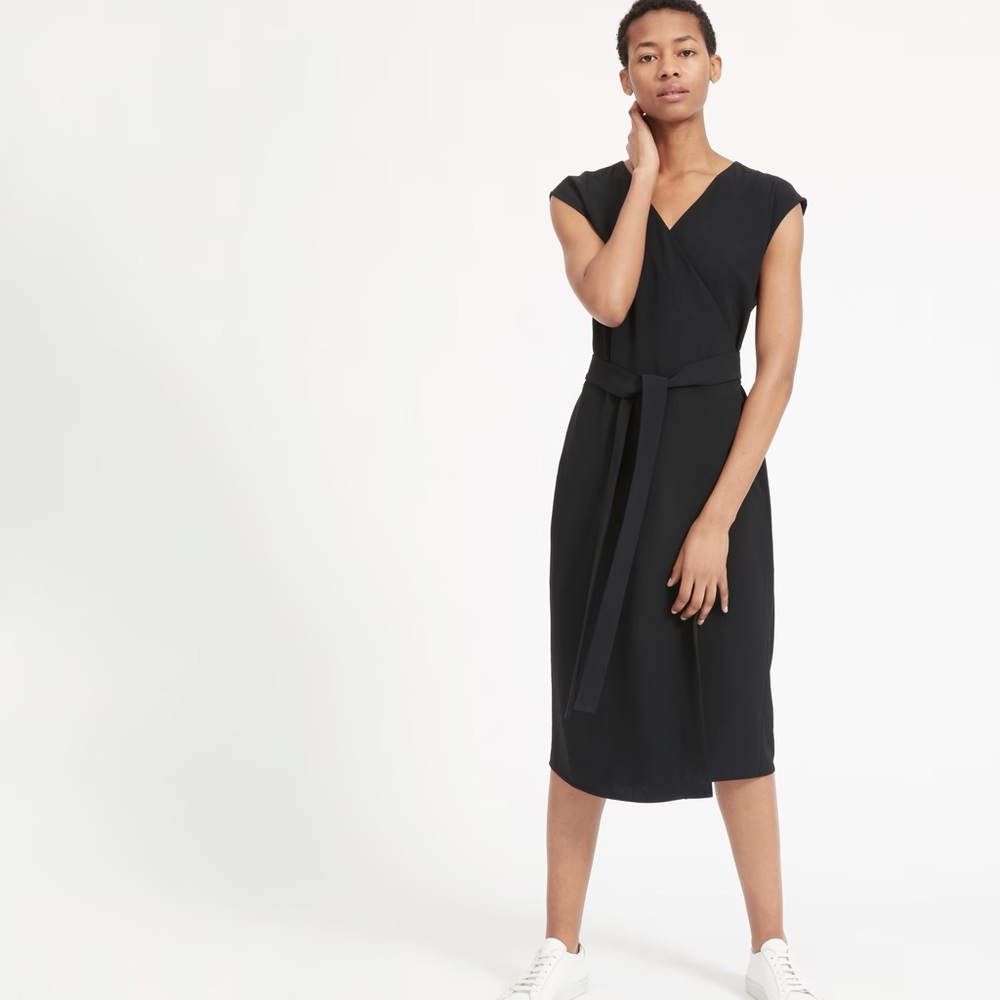 Everlane Black Japanese go-weave wrap dress - size 0